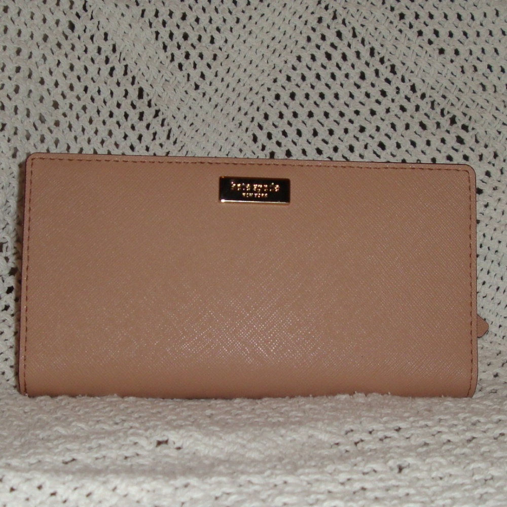NWT. Kate Spade, Stacy Wallet. Brownsugar